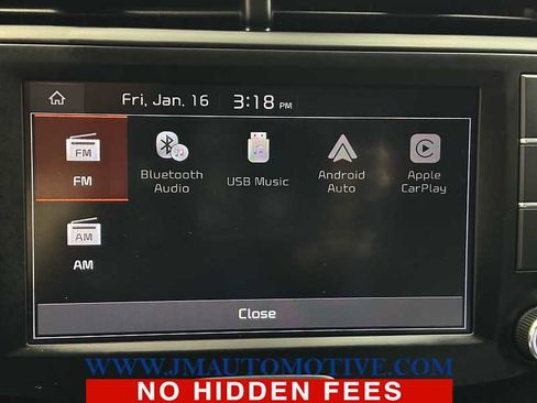 Used 2025 Kia Soul LX image 23