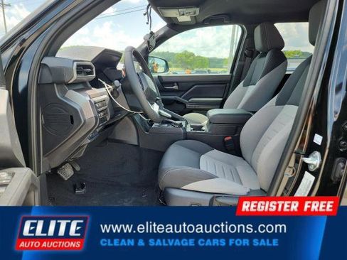 Used 2024 Toyota Tacoma TRD Off-Road image 14