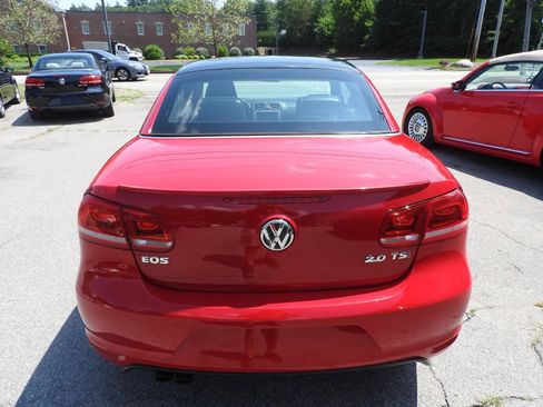 Used 2014 Volkswagen Eos FWD image 11