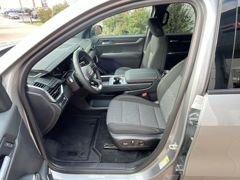 New 2026 GMC Acadia Elevation w/ LPO, Floor Liner Package AWD/4WD image 12