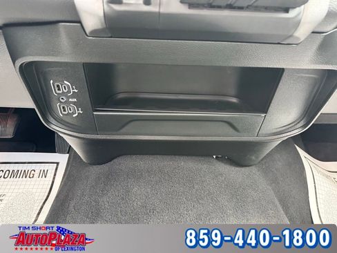 Used 2024 RAM 2500 Big Horn AWD/4WD image 38