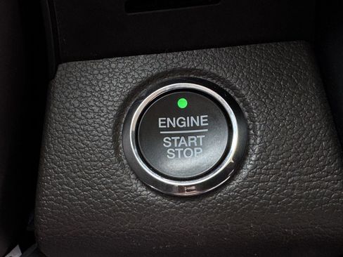 Used 2021 Ford Expedition Max Limited image 23