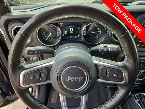 Used 2022 Jeep Wrangler Unlimited Sahara w/ Cold Weather Group AWD/4WD image 20
