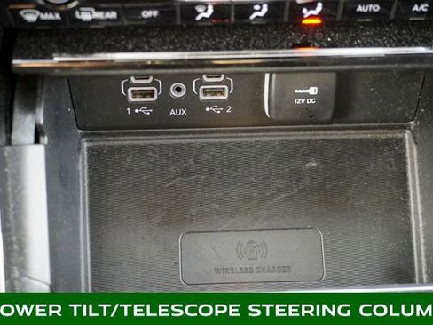 Used 2023 Jeep Grand Cherokee Limited w/ Luxury Tech Group II image 22