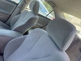 Used 2010 Toyota Camry LE image 5