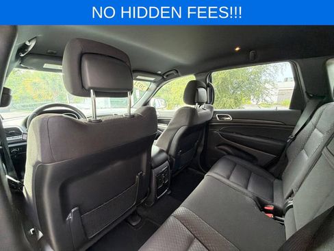 Used 2021 Jeep Grand Cherokee Laredo RWD image 38