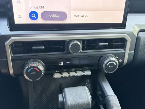 Used 2025 Toyota Tacoma TRD Off-Road image 19