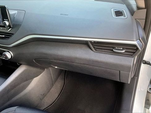 Used 2022 Nissan Altima 2.5 S image 26