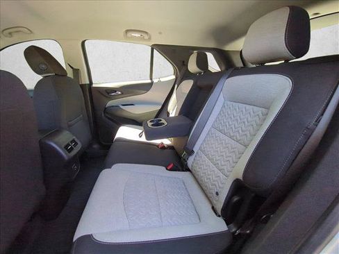 Used 2022 Chevrolet Equinox LS w/ Driver Confidence II Package FWD image 20