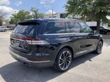 Used 2020 Lincoln Aviator Reserve w/ Equipment Group 202A image 3