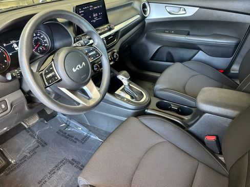Used 2024 Kia Forte LXS image 11