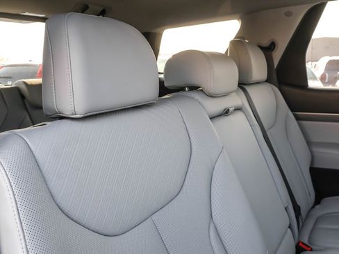Certified 2023 Hyundai Palisade SEL image 34