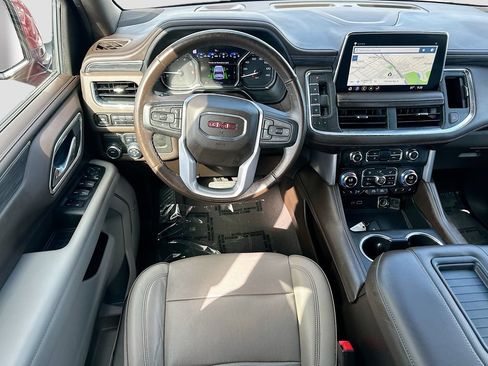 Used 2021 GMC Yukon SLT w/ SLT Premium Package RWD image 24