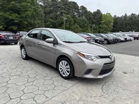 Used 2015 Toyota Corolla LE FWD image 15