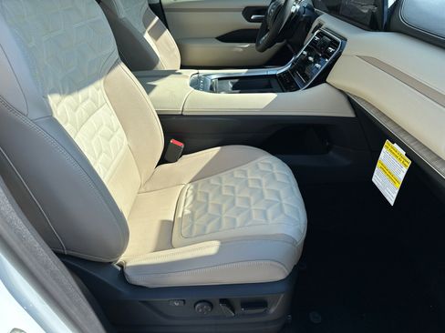 New 2026 Nissan Armada Platinum Reserve image 13