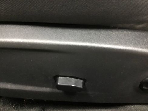 Used 2013 Dodge Challenger R/T w/ Electronics Convenience Group image 8