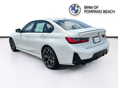 New 2026 BMW 330i Sedan w/ M Sport Package RWD image 4