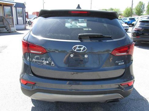 Used 2017 Hyundai Santa Fe Sport image 4