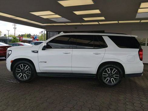 Used 2022 GMC Yukon AT4 AWD/4WD image 10