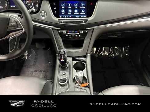 Certified 2025 Cadillac XT5 Premium Luxury w/ Technology Package AWD/4WD image 15