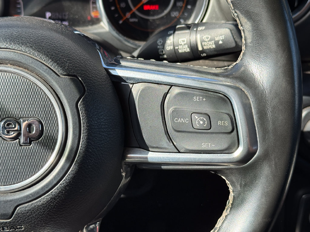 Used 2022 Jeep Wrangler Unlimited Sahara w/ Cold Weather Group AWD/4WD image 29