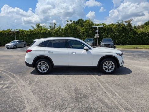 Certified 2026 Mercedes-Benz GLC 300 4MATIC image 4