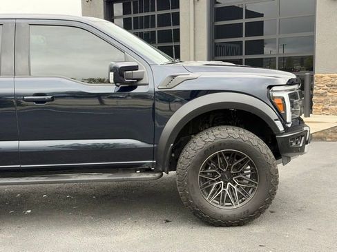 Used 2025 Ford F150 Raptor AWD/4WD image 3
