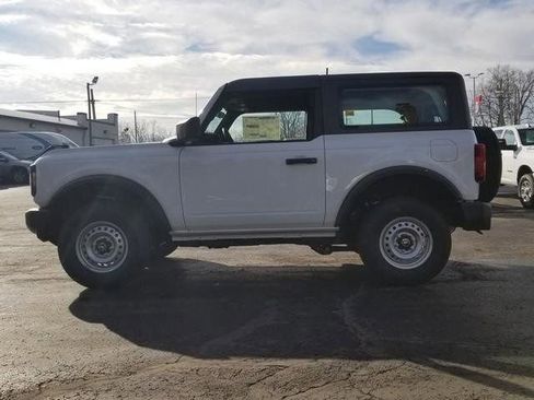 New 2025 Ford Bronco 2-Door image 8