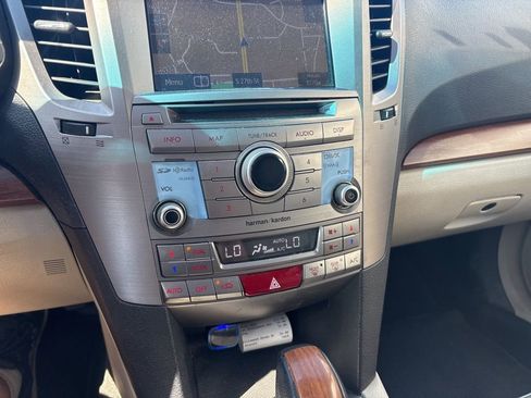 Used 2013 Subaru Outback 2.5i Limited AWD/4WD image 23