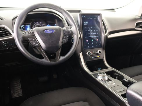 Used 2022 Ford Edge SE AWD/4WD image 2