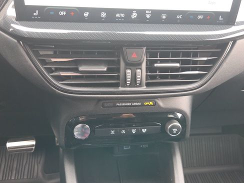 Used 2023 Ford Escape ST-Line w/ Tech Pack #1 AWD/4WD image 13