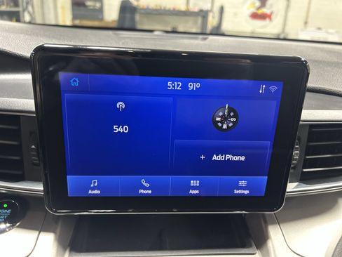Used 2021 Ford Explorer XLT w/ Equipment Group 202A AWD/4WD image 15