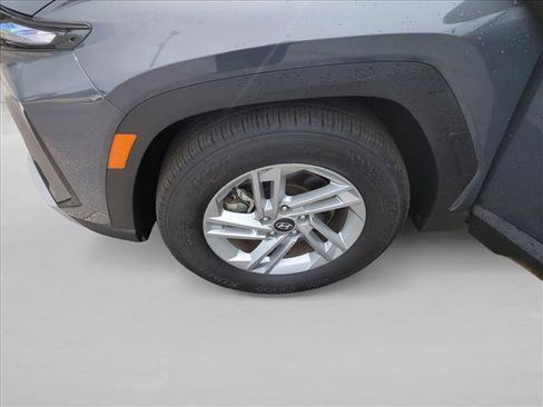 Certified 2025 Hyundai Tucson SE FWD image 22