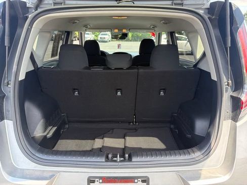 Used 2024 Kia Soul LX w/ Option Group 015 FWD image 8