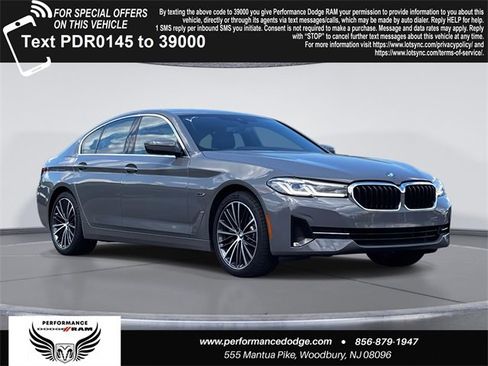 Used 2022 BMW 530e w/ Premium Package image 1