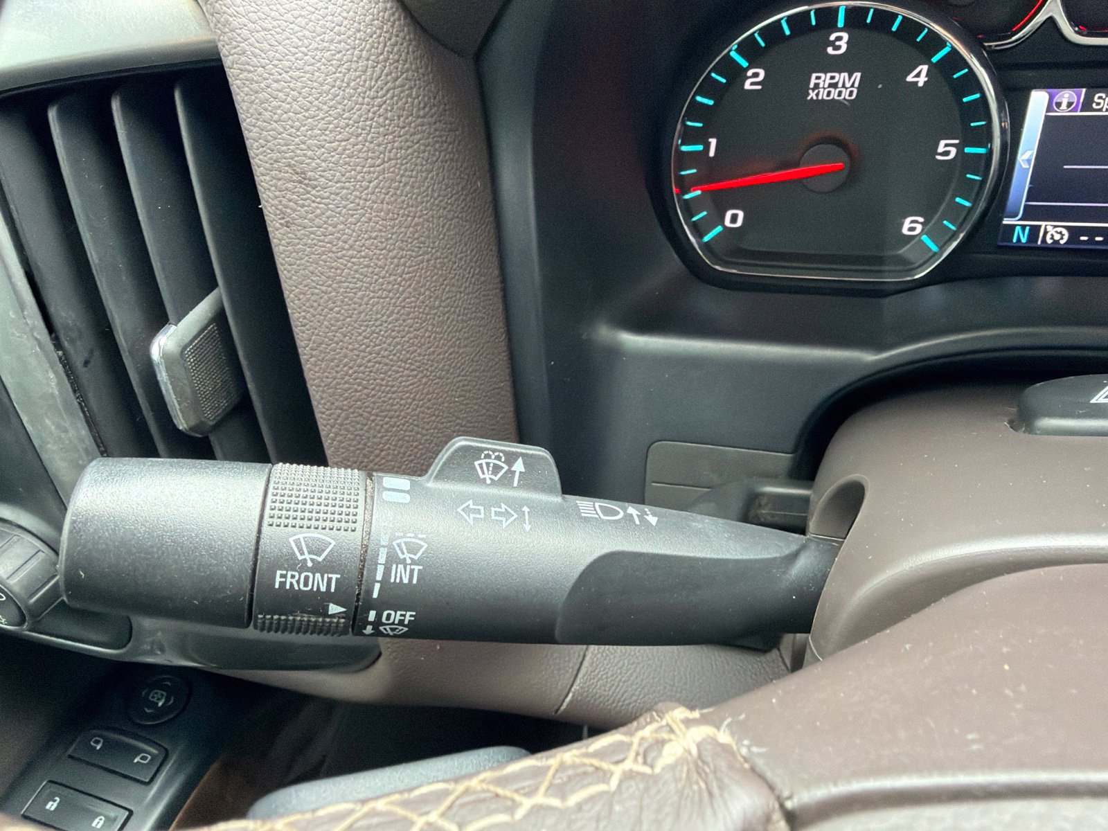 Used 2015 Chevrolet Silverado 1500 LT w/ All Star Edition AWD/4WD image 15