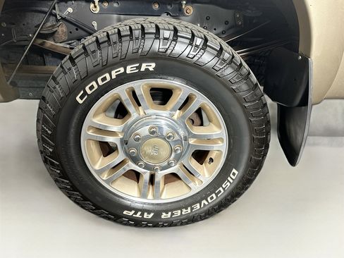 Used 2011 Ford F350 King Ranch w/ King Ranch w/Chrome Pkg image 11