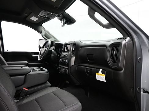 New 2026 Chevrolet Silverado 2500 Custom w/ Custom Value Package AWD/4WD image 10