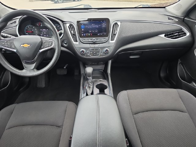Used 2025 Chevrolet Malibu LT FWD image 12