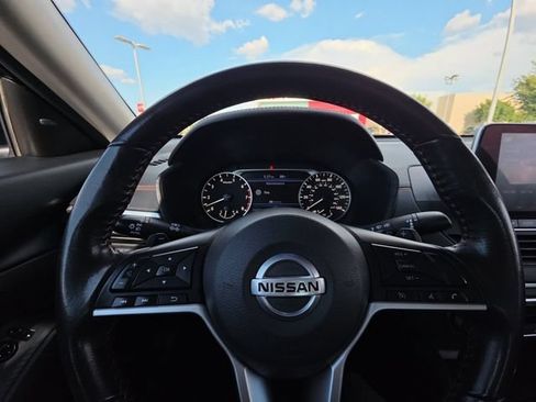 Used 2022 Nissan Altima 2.5 SR FWD image 25