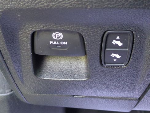 Used 2022 RAM 1500 Big Horn image 25