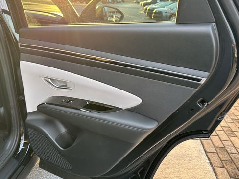 Used 2023 Hyundai Tucson Limited w/ Cargo Package image 13