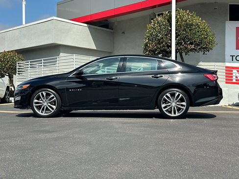 Used 2024 Chevrolet Malibu LT FWD image 2