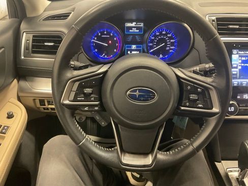 Used 2018 Subaru Outback 2.5i Premium AWD/4WD image 7