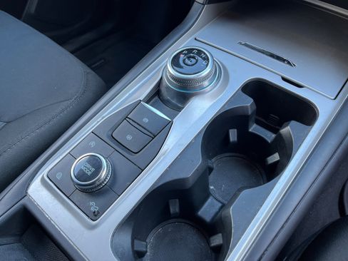 Certified 2023 Ford Explorer XLT w/ Class IV Trailer Tow Package image 16