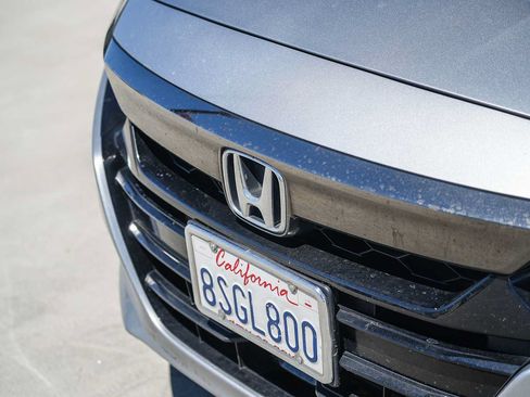 Used 2019 Honda Accord Sport image 3