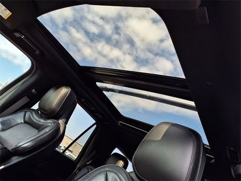 Used 2019 Lincoln Navigator Reserve w/ Cargo Package image 7