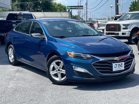 Used 2019 Chevrolet Malibu LS w/ LPO, Convenience Package 1 image 2
