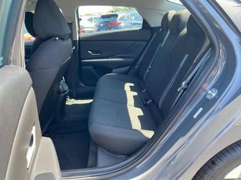 Certified 2023 Hyundai Elantra SEL w/ Convenience Package FWD image 14