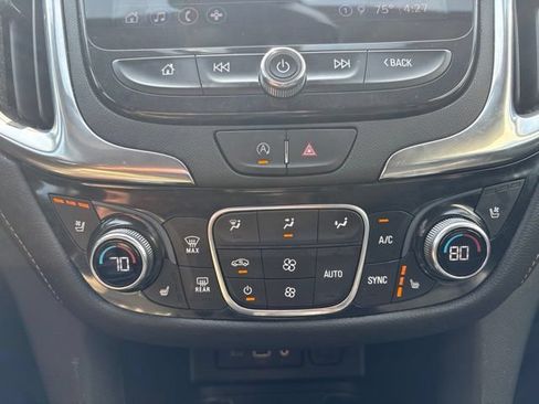 Used 2022 Chevrolet Equinox Premier FWD image 17